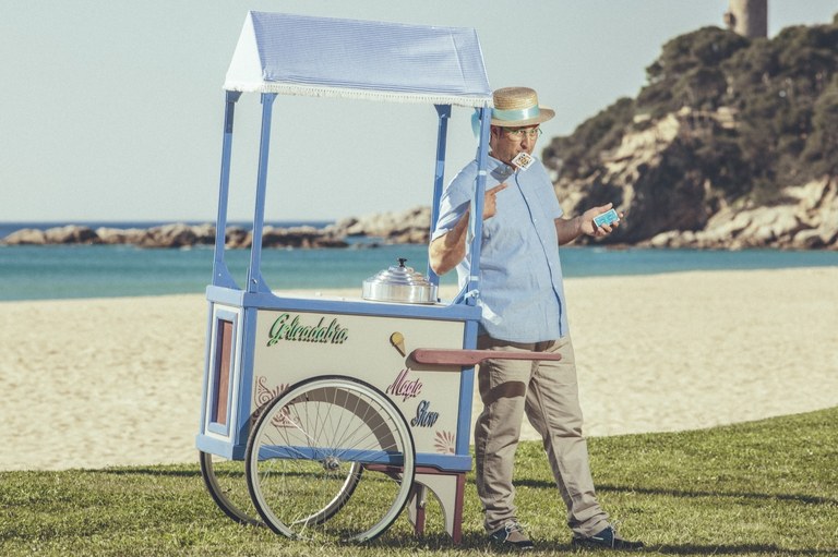 Espectacle de màgia itinerant: Gelicadabra