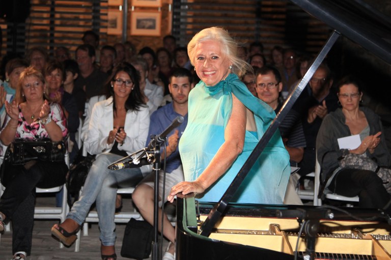 Nits de clàssics: Espectacle poeticomusical a càrrec de Carme Vilà i Ignasi Tomàs