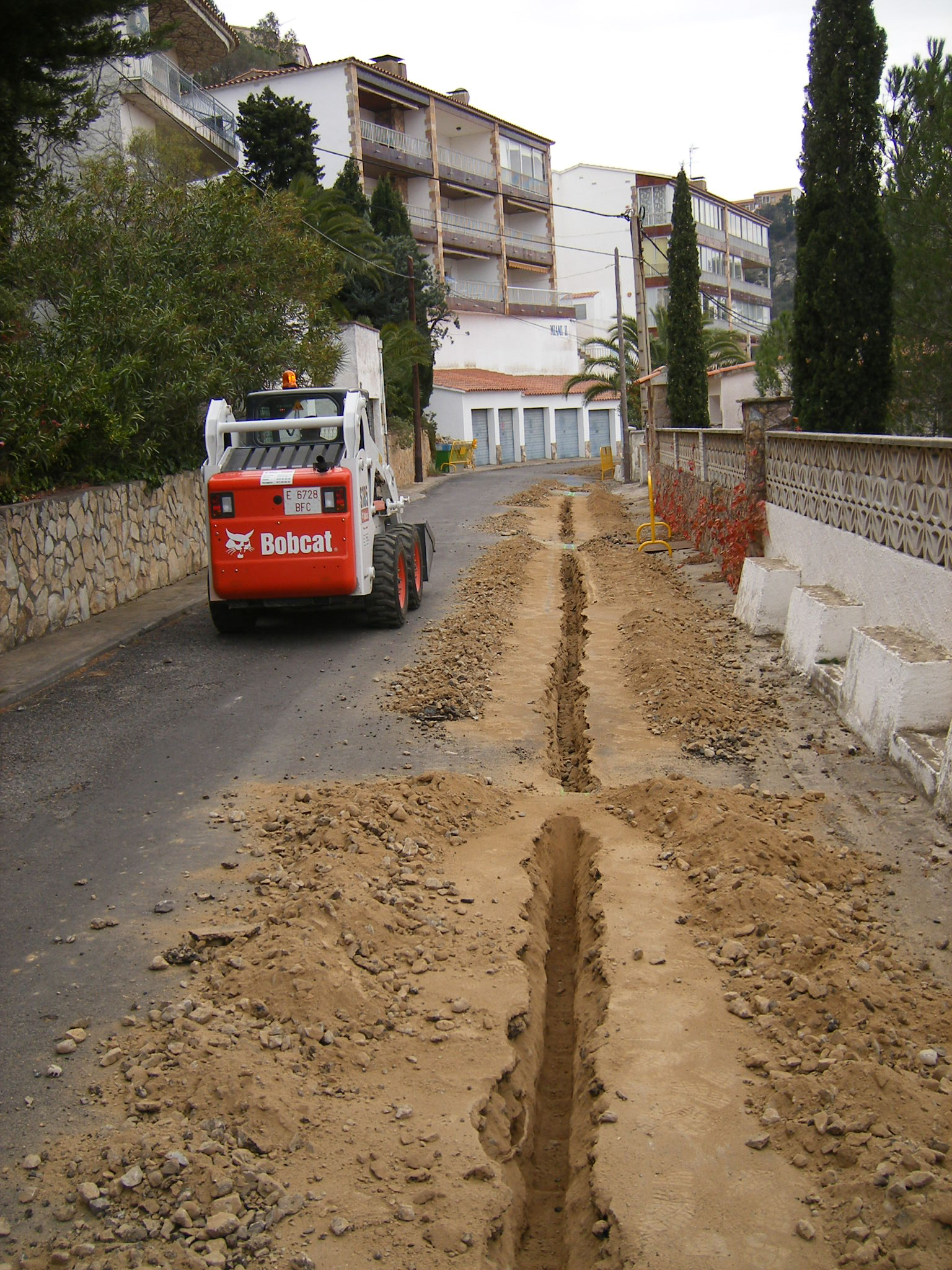 Inici obres enllumenat Puig Rom