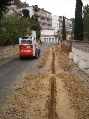 Inici obres enllumenat Puig Rom