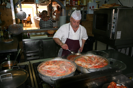 Preparació Suquet Restaurant La Gua-Gua