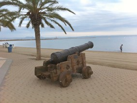 Un dels canons instal·lats