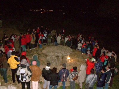 Dòlmens a la llum de la lluna