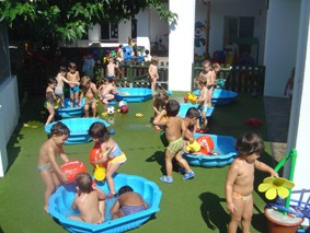 El casal d'estiu ofereix un recurs als pares que treballen