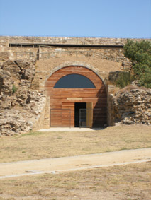 Exterior casamata laboratori 