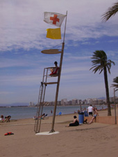 La torre de vigilància de la platja del Rastrell