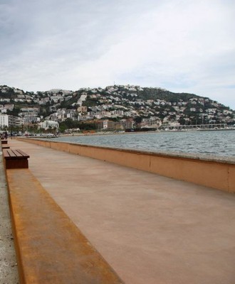 Millores aparcament av. de Rhode