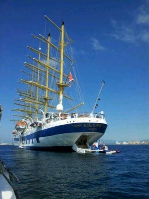 Royal Clipper visita Roses