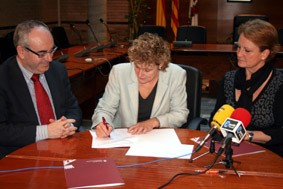 Signatura conveni Ajuntament, Dipsalut, Fundació 