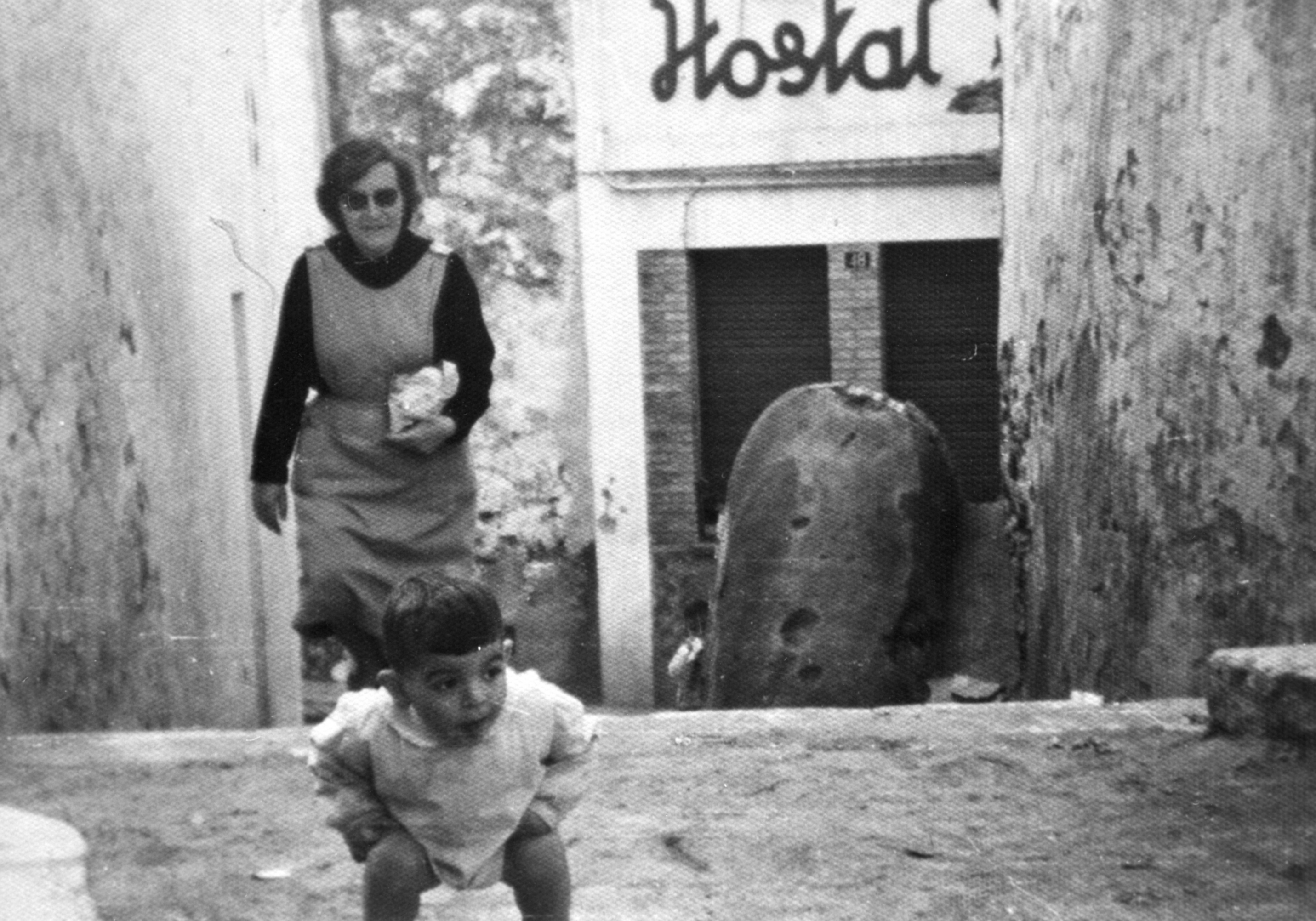 Francisco Magester i la seva mare a la pujada de l'Escorxador