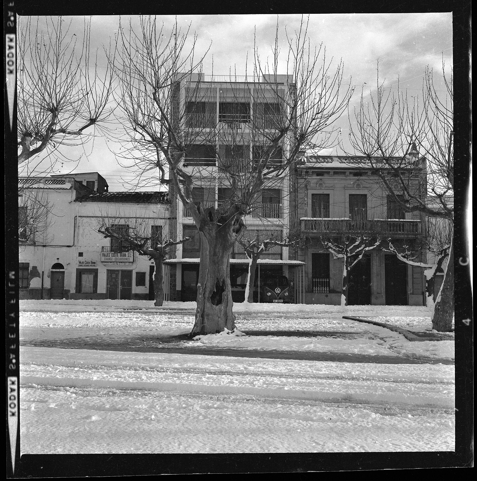 L'Hotel La Carabela i la casa Rahola Berga el Nadal de 1962