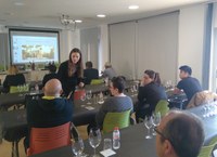 Taller sobre com servir vi impartit en el marc de la Ruta de les Tapes 2019, que comptarà amb 83 participants 