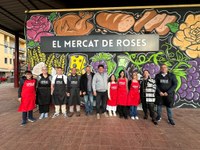 8 participants busquen convertir-se en el millor cuiner amateur de Roses en el concurs MercaChef