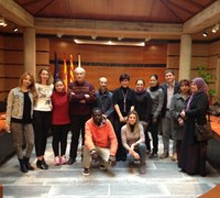 Els alumnes de català del curs Bàsic 1 visiten l'Ajuntament de Roses. 