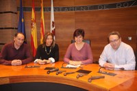 L’Ajuntament de Roses rep la donació de 5 pistoles del segle XIX 