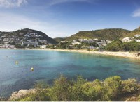 Recollida de brossa a la platja de l’Almadrava, diumenge 27 d’octubre