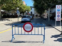 Restricció de circulació de vehicles als carrers interiors de la plaça Catalunya durant el mes d’agost