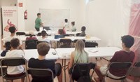 Roses ofereix classes de català durant l’agost per facilitar l’acollida lingüística dels alumnes nouvinguts