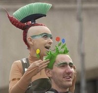 Teatre de carrer, gastronomia i mostres florals aquest cap de setmana a Roses